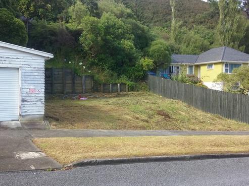 242 Waddington Drive, Naenae