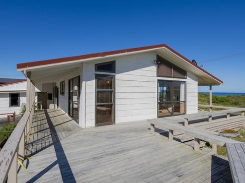1 Kowhai Street, Otaki Beach