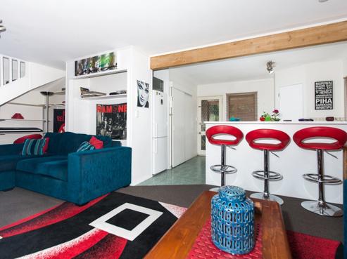 96 Sunnyside Road, Sunnyvale