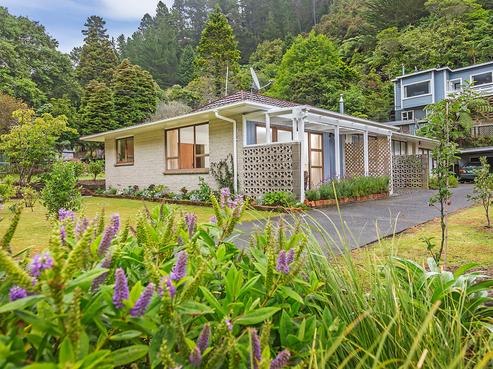 1/110 Pinehaven Road, Pinehaven