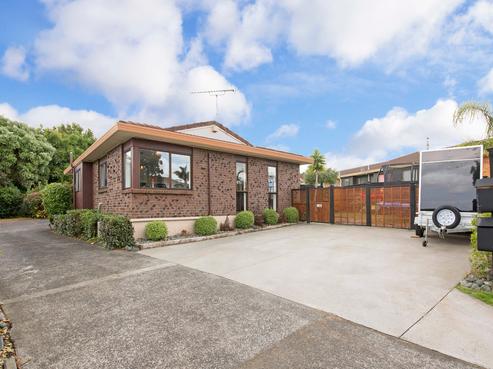 13A Parramatta Place, Botany Downs