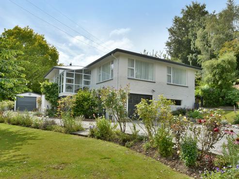 7 Beaumont Highway, Lawrence