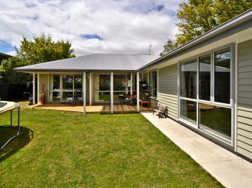 553 Barbadoes Street, Edgeware