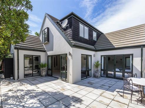 17B Bryndwr Road, Fendalton