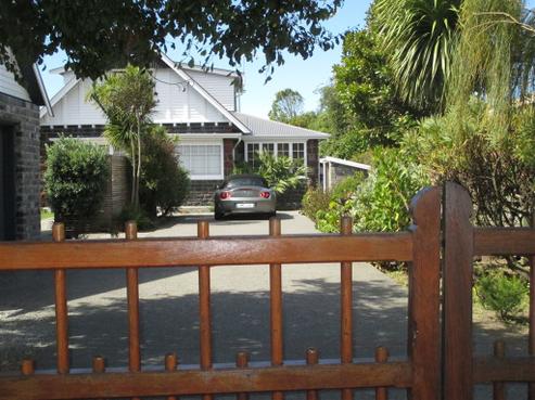 81 Main Road, Redcliffs