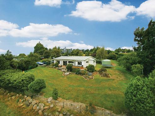 156 Halfway Bush Road, Halfway Bush