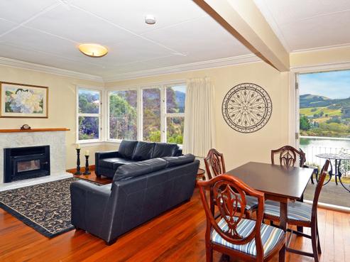 16 Fraser Street, Roseneath