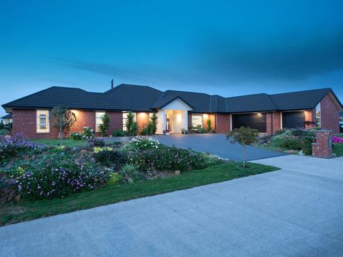 6 Alan Livingston Drive, Cambridge