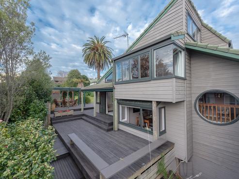 380 River Road, Claudelands