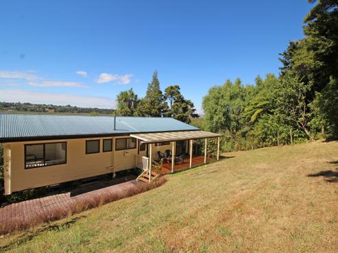 15 Brook Road, Parahaki