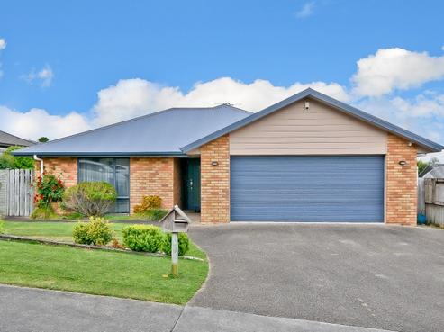 48 Somerton Drive, Huntington