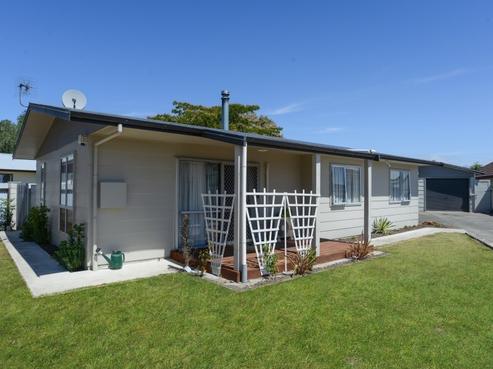 6 Raleigh Place, Flaxmere