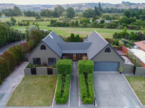51 Malthouse Crescent, Brightwater