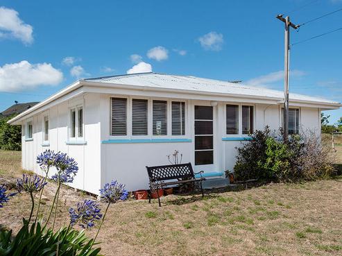 16 Michael Avenue, Harwood