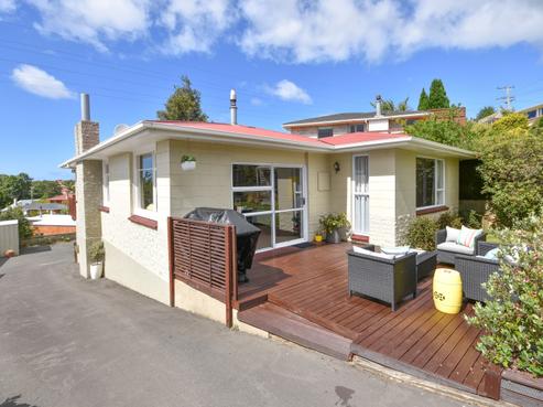 102 Centennial Avenue, Helensburgh