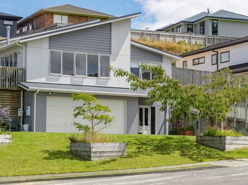 10 Frankie Stevens Place, Riverstone Terraces