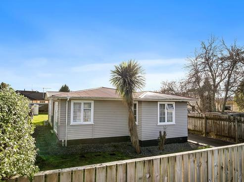 12A Isobel Street, Fairy Springs