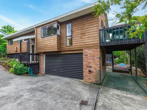 11 Kenneth Hopper Place, Manly