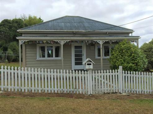 2 View Road, Hikurangi