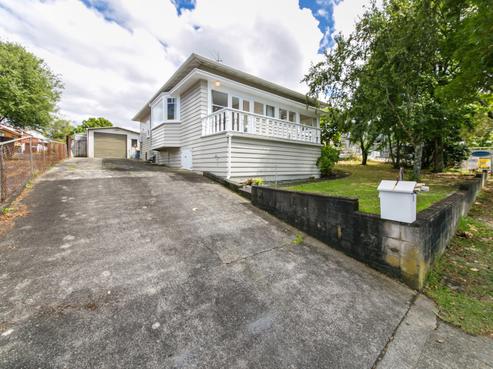 7 Titirangi Road, New Lynn