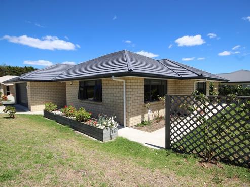 8 Sea Dune Place, Ruakaka