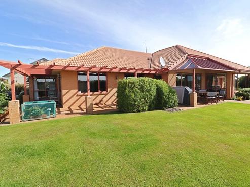 8 Somerset Lane, Rosedale