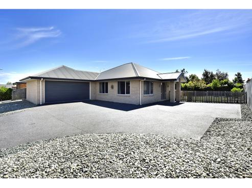 25 Cambelldon Crescent, Stoke