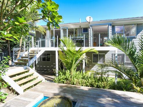 56 Seabreeze Road, Narrow Neck