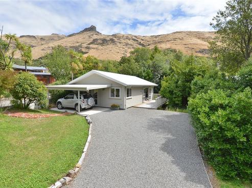 9 Port Hills Road, Heathcote Valley