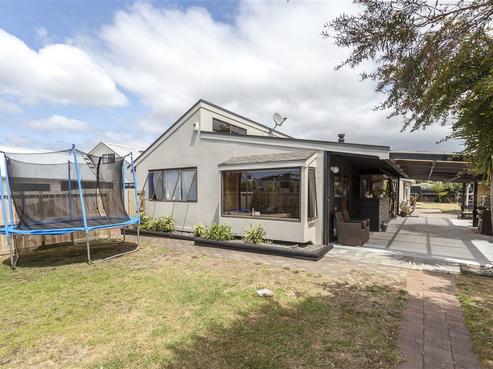 311 Linton Crescent, Whangamata