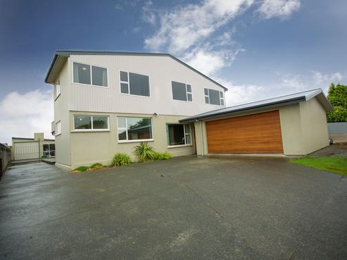 41 Montrose Street, Gladstone