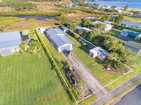 14 Mackinnon Road, Manukau Heads