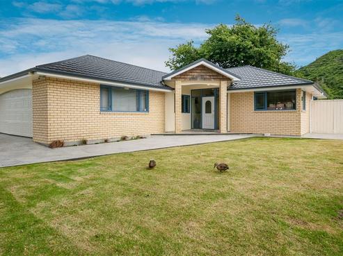 64 Mary Huse Grove, Manor Park