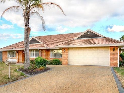 1 Flora Place, Wattle Downs