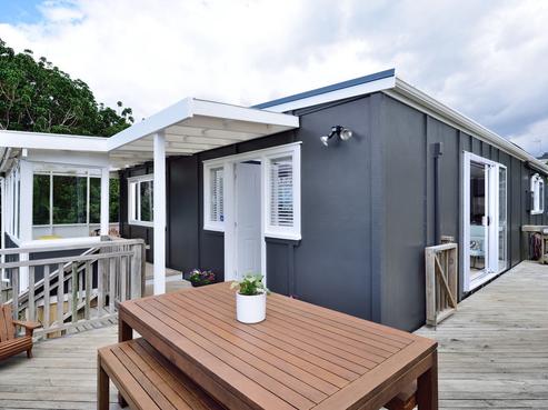 904B Whangaparaoa Road, Manly