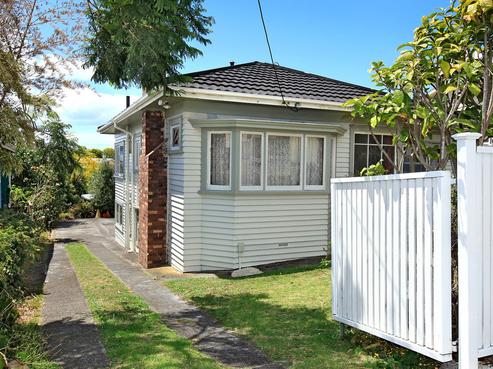 97 Old Mill Road, Westmere