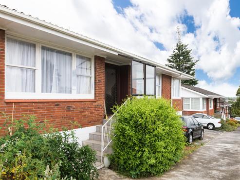 2/19 Hayr Road, Three Kings