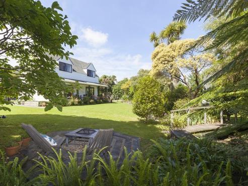 33 Pehi Kupa Street, Waikanae