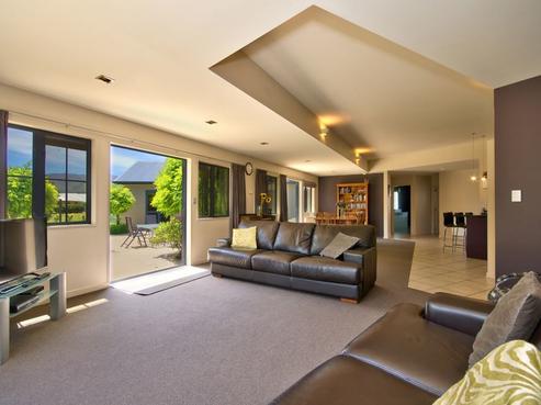 42 Hope Avenue, Lake Hayes Estate