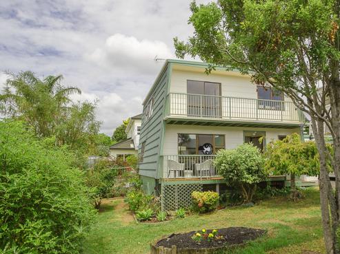 17A Mirrabooka Avenue, Botany Downs