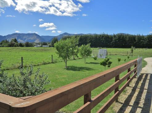 201 Long Plain Road, Takaka