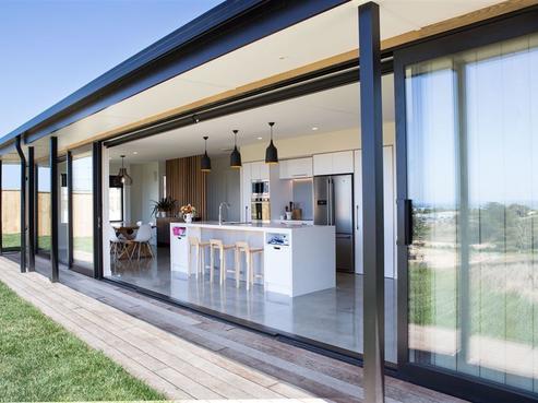 18 Ruth Craig Place, Stanmore Bay