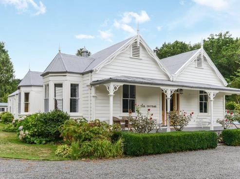 43 Tait Road, Maraekakaho