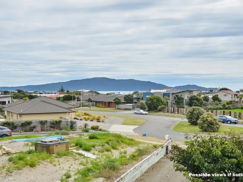 160 Field Way, Waikanae Beach