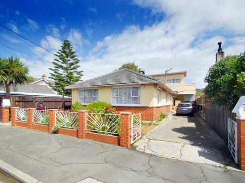 18 East Avenue, Saint Kilda