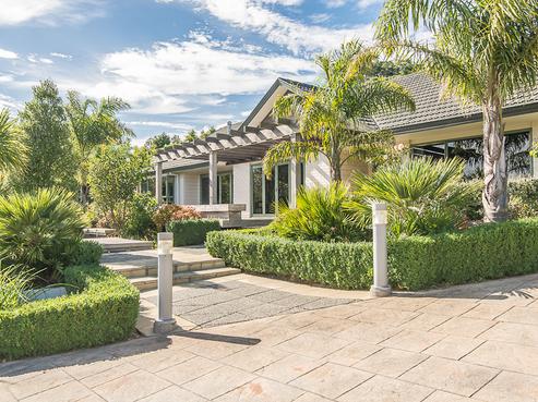 7 Grand Poppa Way, Otaihanga