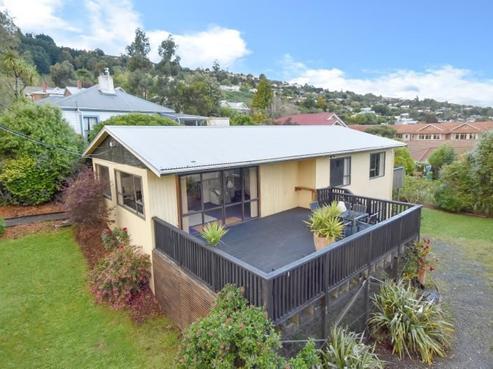 8 Montague Street, North East Valley