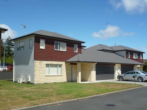 4 Rose Lane, Huntington