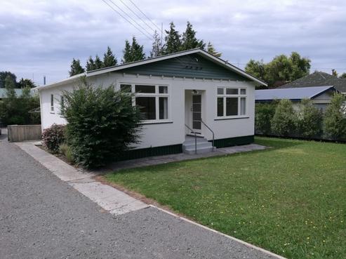 28 Mill Street, Marton