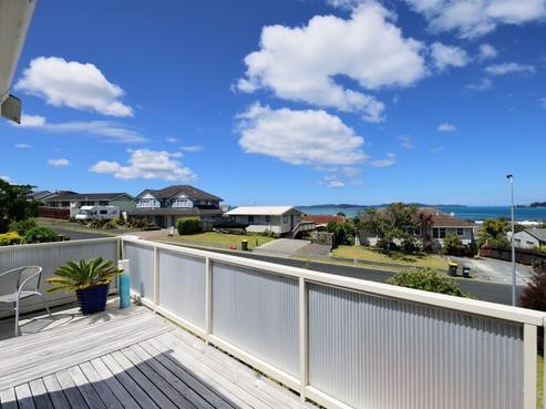 11 Matangi Terrace, Snells Beach